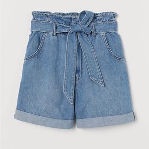 H&M paperbag shorts